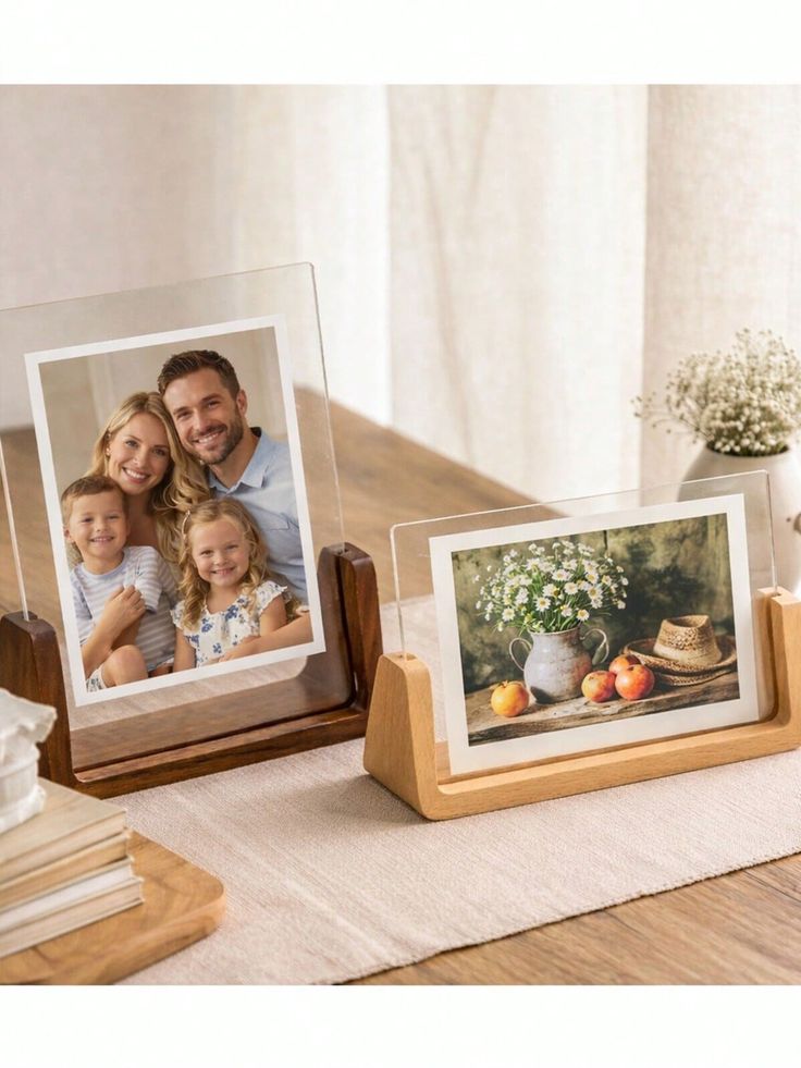 Minimal Desk Photo Stand